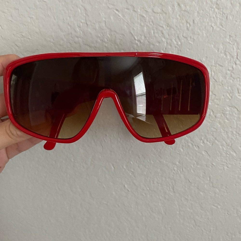 Giant Vintage Red Shades